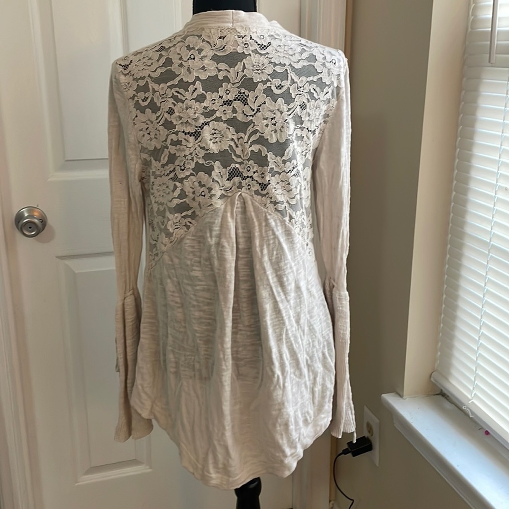 Knox Rose Beige sweater